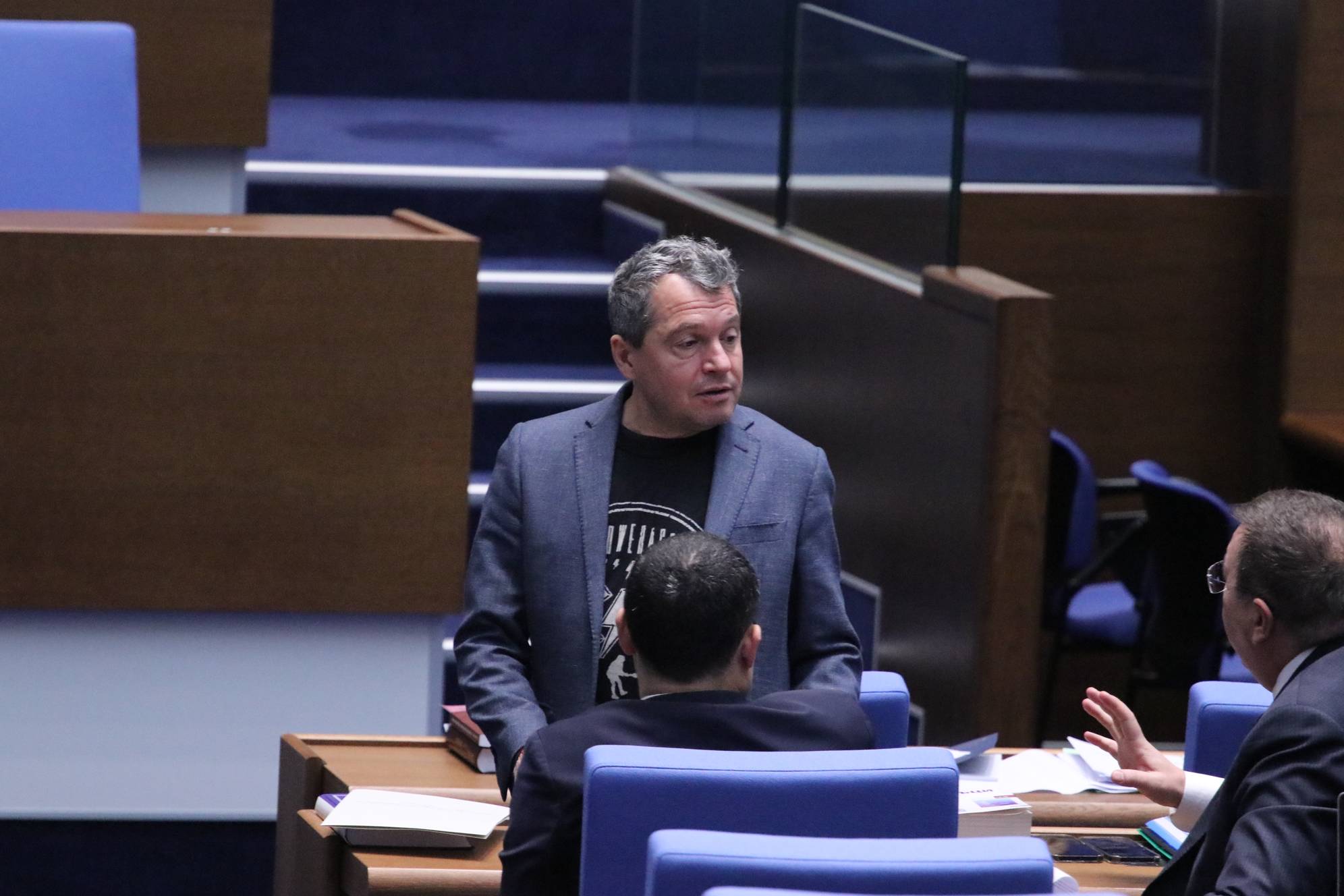  Тошко Йорданов, Има Такъв Народ 